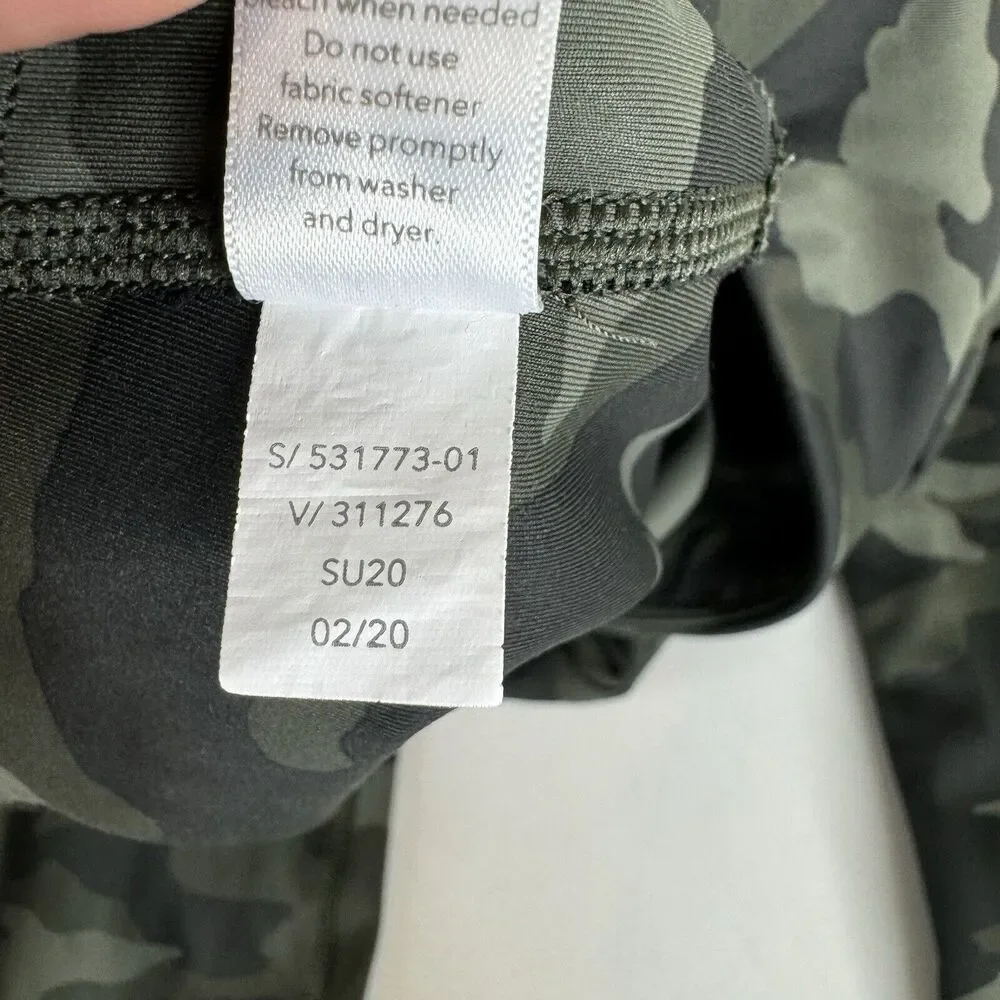 Athleta Ultimate Camo 7/8 Legging Size XSP Olive Green #531773 - Picture 13 of 13